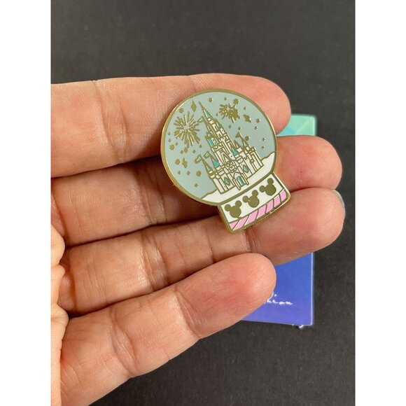 Cinderella Castle Lapel Pin Snow Globe Hidden Mickey Brooch Badge Accessories - Picture 3 of 7